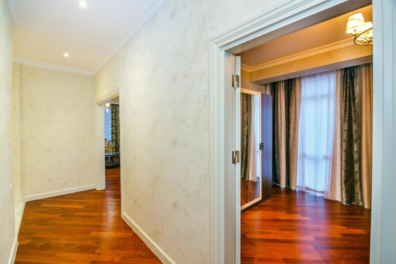 Lux Family Apartment In City Center Baku Exterior foto